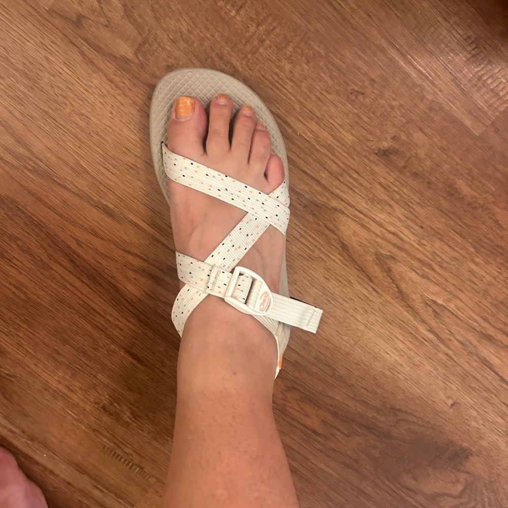 Women's Z/Cloud Adjustable Strap Cushioned Sandal